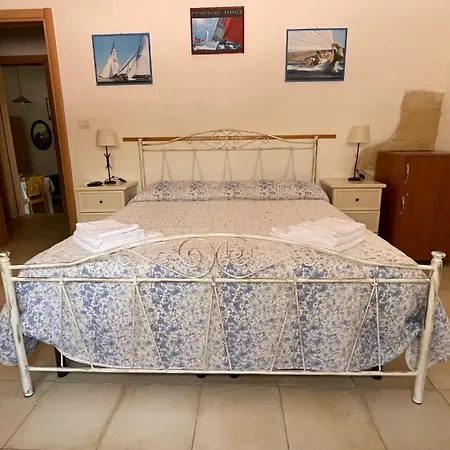 Apartment Le Cave Arbacani Dimora Con Patio E Giardino Gallipoli