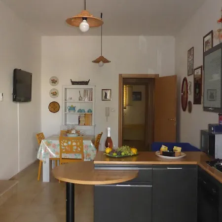 Apartment Le Cave Arbacani Dimora Con Patio E Giardino