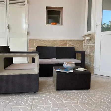 Apartment Le Cave Arbacani Dimora Con Patio E Giardino Gallipoli